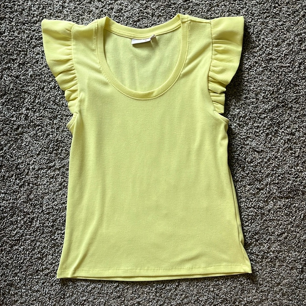 SO Yellow Ruffle Scooped Neck Top Size L